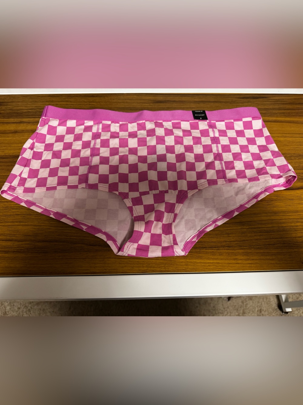 Torrid | Cotton Mid-Rise Boy Short in Check Me Out Pink | size 2x